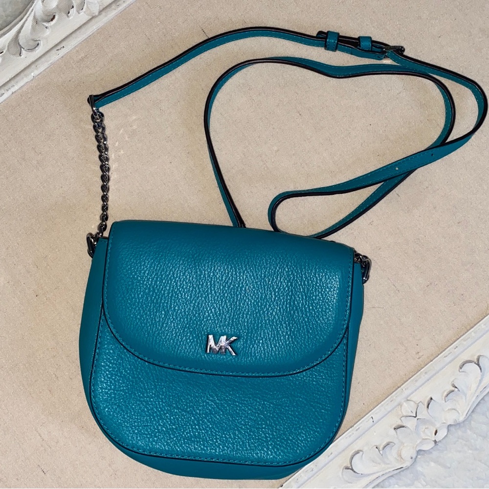 Michael Kors crossbody purse